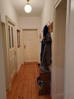 Sonnige und ruhige Altbauwohnung in Friedrichshain - B&B Berlín