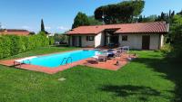 Villa Paradiso 4 rooms 4 baths by Bookinggardalake - B&B San Felice del Benaco