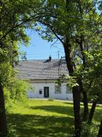 Modernes Bauernhaus - 3 Schlafzimmer, Kamin, Wohnzimmer, Küche, Bad - Chambres d’hôtes Neuenmarkt