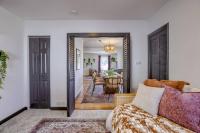 New 5BD Near UNL & DT | Poker Table & Games - B&B Lincoln