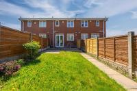Stylish 3 Bedroom House Free Parking - B&B