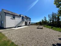 The Old Coach House, Sea View - Ferienwohnung