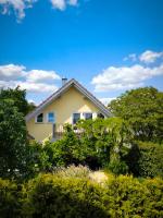 Dachgeschosswohnung im Grünen - B&B Waldshut-Tiengen