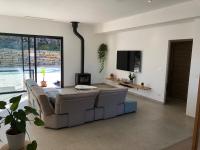 Villa with pool for 8 people - B&B Boissières