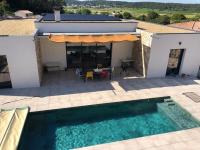 Villa with pool for 8 people - B&B Boissières