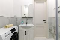 Современные апартаменты в Золотом квадрате Астаны -ЖК БУХАР ЖЫРАУ - Bed and Breakfast Astana