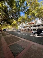 Departamento céntrico y moderno a pasos de Plaza España, en pleno microcentro de Mendoza!! Pellegrini Apartments Rivadavia - Bed and Breakfast Mendoza