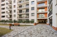 Stylish Ground-Floor Comfort w Terrace & Parking - B&B Budapest