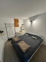 Piso con jardín, de Playa Fenals - B&B