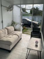 Tiny cottage studio in Miami near Wynwood fast WiFi - B&B
