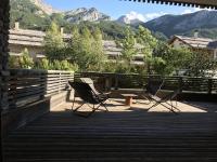 Appartement"Le CLOS DE L'YRET" avec très grande terrasse en face des pistes - Chambres d'hôtes Le Monêtier-les-Bains