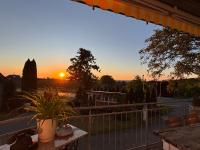 Apartment Café Canapé Ravensburg - entspannen auf dem sonnigen Balkon - Ferienwohnung Ravensburg