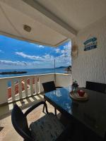 Pine&Sea Beach Retreat - B&B Sveti Stefan