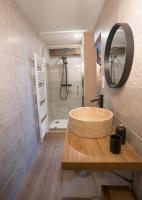 Driepersoonskamer met Eigen Externe Badkamer
