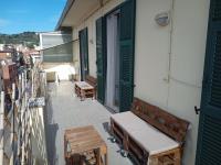 L'Attico sul Porto, Sea View with Terrace, Imperia Center - Chambres d’hôtes Imperia