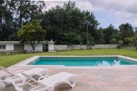 Entorno rural con piscina by CABANA Rentals - Ferienwohnung Budiño