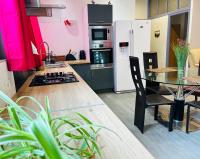 Centre Perpignan, à deux pas du Castillet, Appart T3 75m2 à 10min de plages pré des commerces - Ferienwohnung