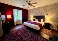 Camera King con Vista Piscina 