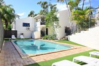 Descola 10 - Ocean Views Close to Noosa Main Beach - B&B Noosa Heads