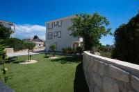 Apartments Niks - Bed and Breakfast Novalja