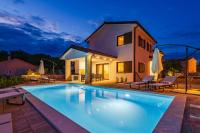 Villa Navis - Bed and Breakfast Kras