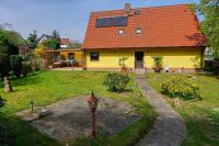 FeWo 1 Am Sportplatz 2 - B&B