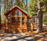 The Cozy Cub Cabin 7 Min to Lake - B&B South Lake Tahoe