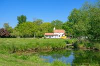 SPA Cottage With Mineral Water - Ferienwohnung Stamford