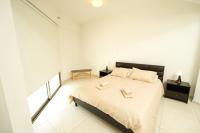 Two-Bedroom Deluxe Apartment with Balcony