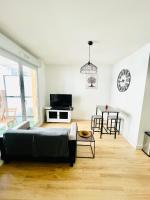 Appartement avec place de parking et piscine - Ferienwohnung