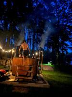 Domek pod sosnami - B&B
