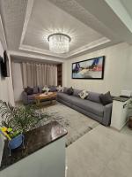 Chic 2BR Apt - Walk to Beach - B&B Essaouira