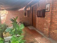 Lelangit Inn - B&B