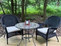 Luxury Yurt Rental Hidden in the Forest near Bristol, Vermont - Chambres d'hôtes New Haven