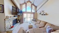 Crestwood 1305 Standard 1 Bedroom plus Loft - B&B