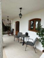 Tri bora - B&B Antivari