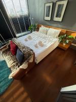 Perfect Location Direct Skywalk to BTS Thong - Chambres d’hôtes Ban Nong Chaeng