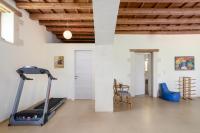 Arodamos Villa with a pool, children's games, and BBQ, perfect for 23 people! - B&B Skouloúfia