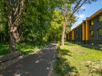 Apartament Fala By Metro No-AC Rolety Blackout A Fan Self-CheckIn Parkview 30min Metro to Narodowy Stadium Klub Stodoła SGH Public Parking Fast WiFi - Chambres d'hôtes Varsovie