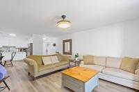 Near Ft Myers Beach Charming spacious 2BD - B&B Fort Myers