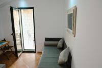 Apartment with Garden View