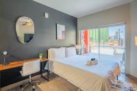 Stunning Studio - DT, Parking, Gym, W-D, Roosevelt Row - Bed and Breakfast