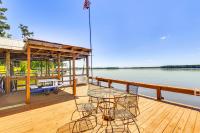 Lake Talquin Cabin Close to FSU and Quincy! - B&B
