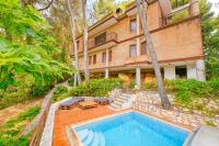 VILLA OASIS PINARES DE SAN ANTÓN -pool, sea, near Málaga city center- - B&B