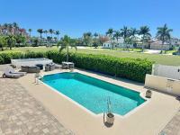 Chiquita Retreat with Pool - B&B Cape Coral