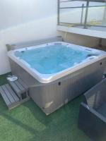 Maison Cosy avec Jacuzzi - Chambres d’hôtes Le Grau-du-Roi