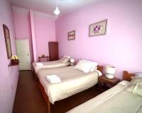 Driepersoonskamer met Eigen Externe Badkamer