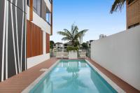 Surfers Paradise 2-Bed Flat with Luxury Amenities - B&B Gold Coast