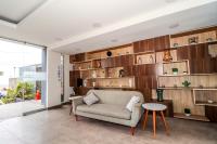 Vive y trabaja con estilo en San Miguel, moderno departamento de 2 dorms con balcon - Chambres d'hôtes Lima