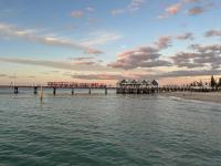 Nics Beach House - B&B